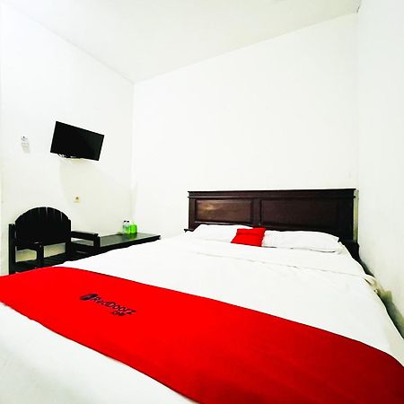 Reddoorz At Krisan Kendari Hotel Pulupanda Bagian luar foto
