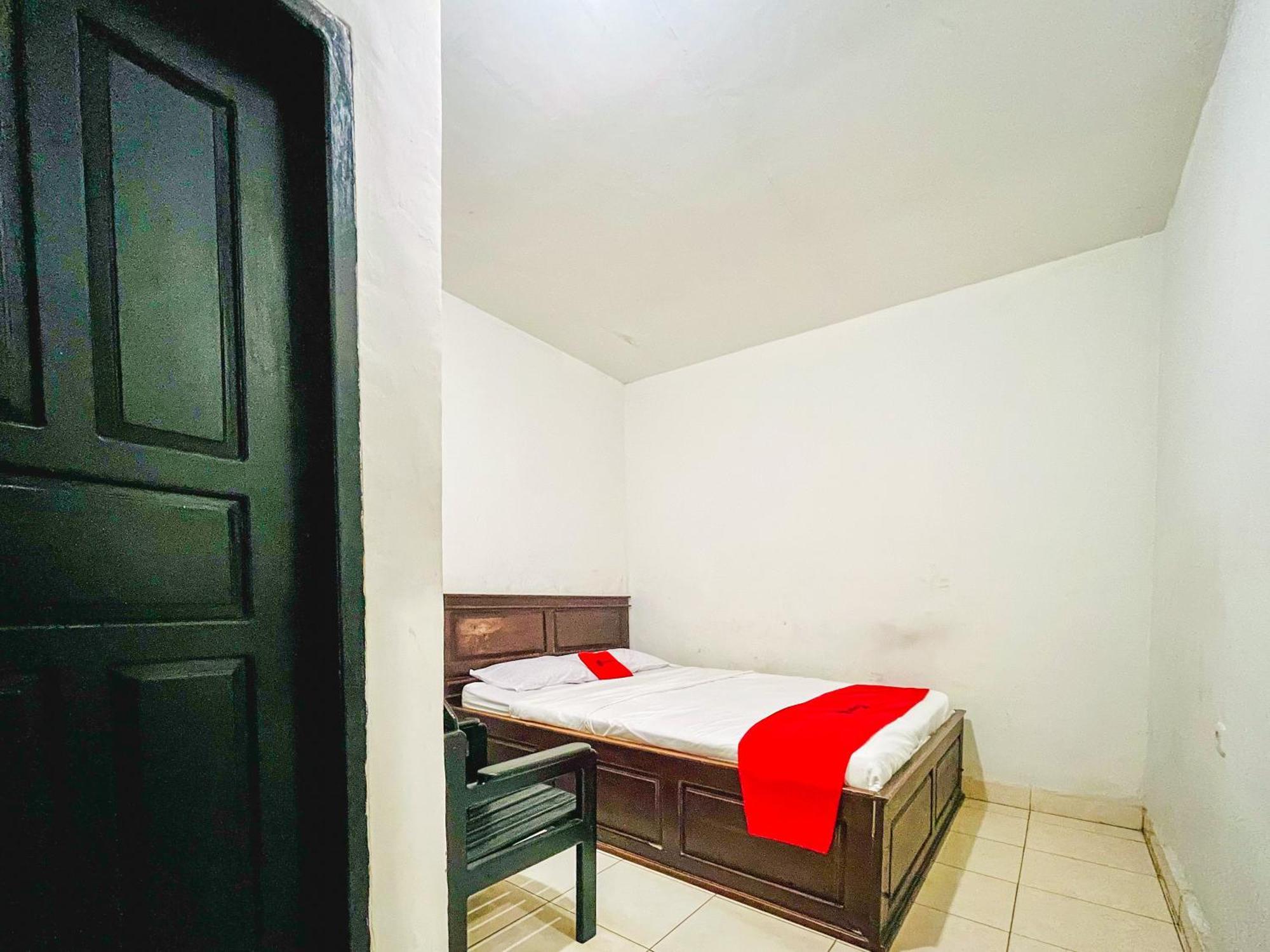 Reddoorz At Krisan Kendari Hotel Pulupanda Bagian luar foto
