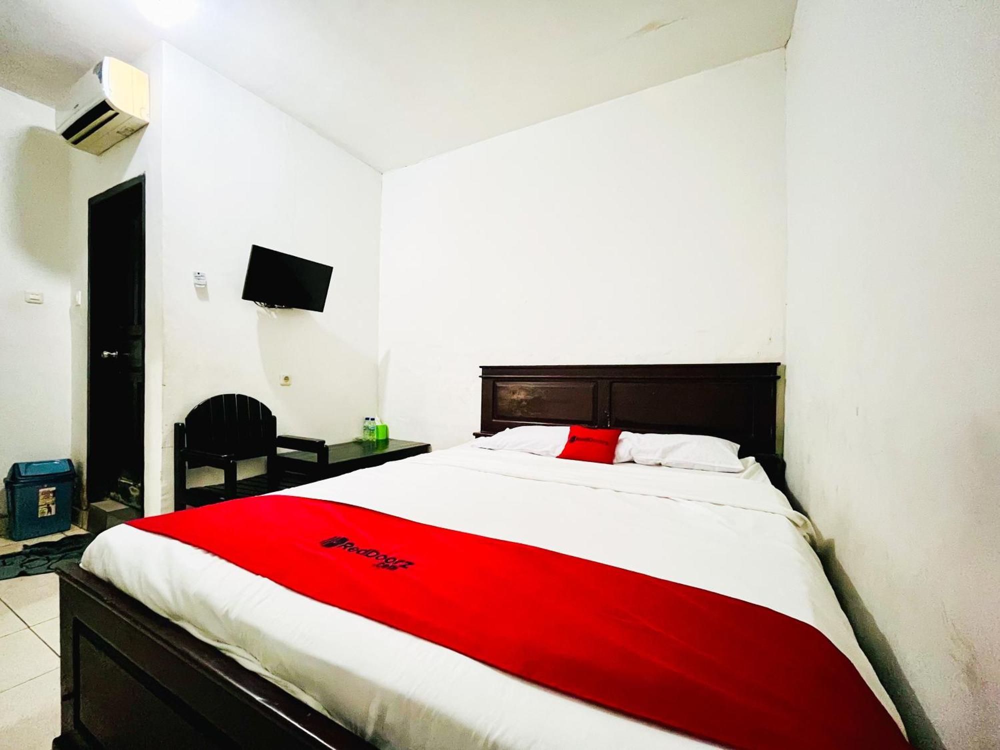 Reddoorz At Krisan Kendari Hotel Pulupanda Bagian luar foto