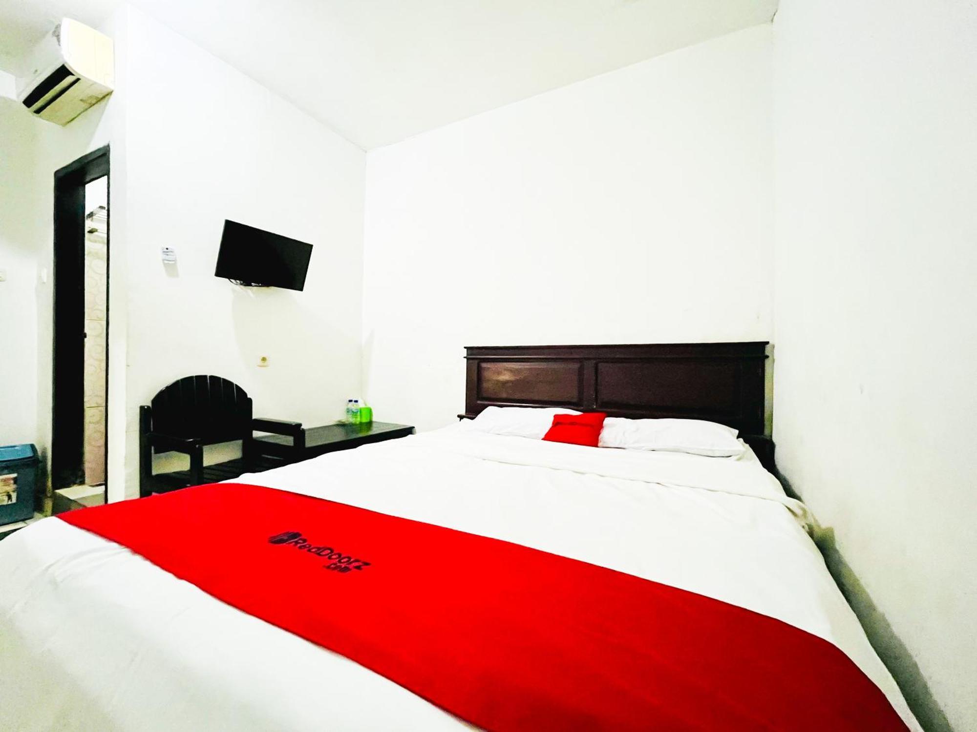 Reddoorz At Krisan Kendari Hotel Pulupanda Bagian luar foto