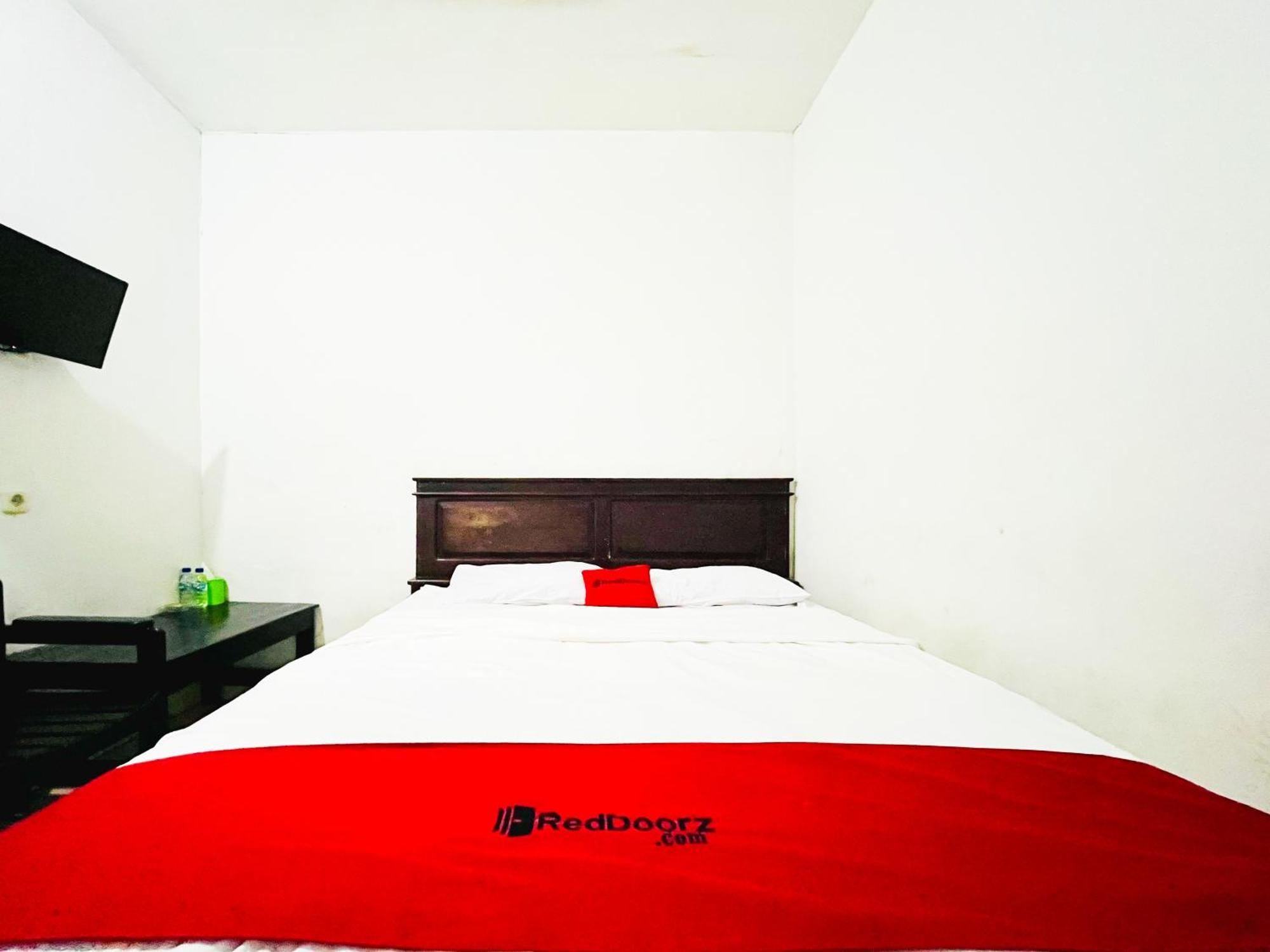 Reddoorz At Krisan Kendari Hotel Pulupanda Bagian luar foto