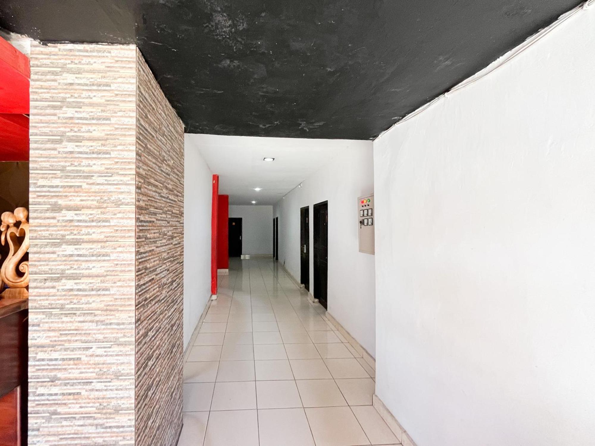 Reddoorz At Krisan Kendari Hotel Pulupanda Bagian luar foto
